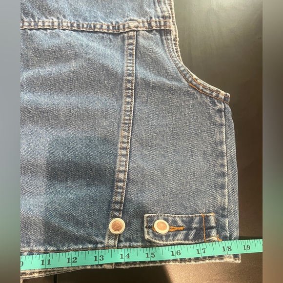 Vintage Denim Jean Vest ILLEGAL Skull Star Retro 80s Moto Jacket Biker Punk Goth - Picture 8 of 10